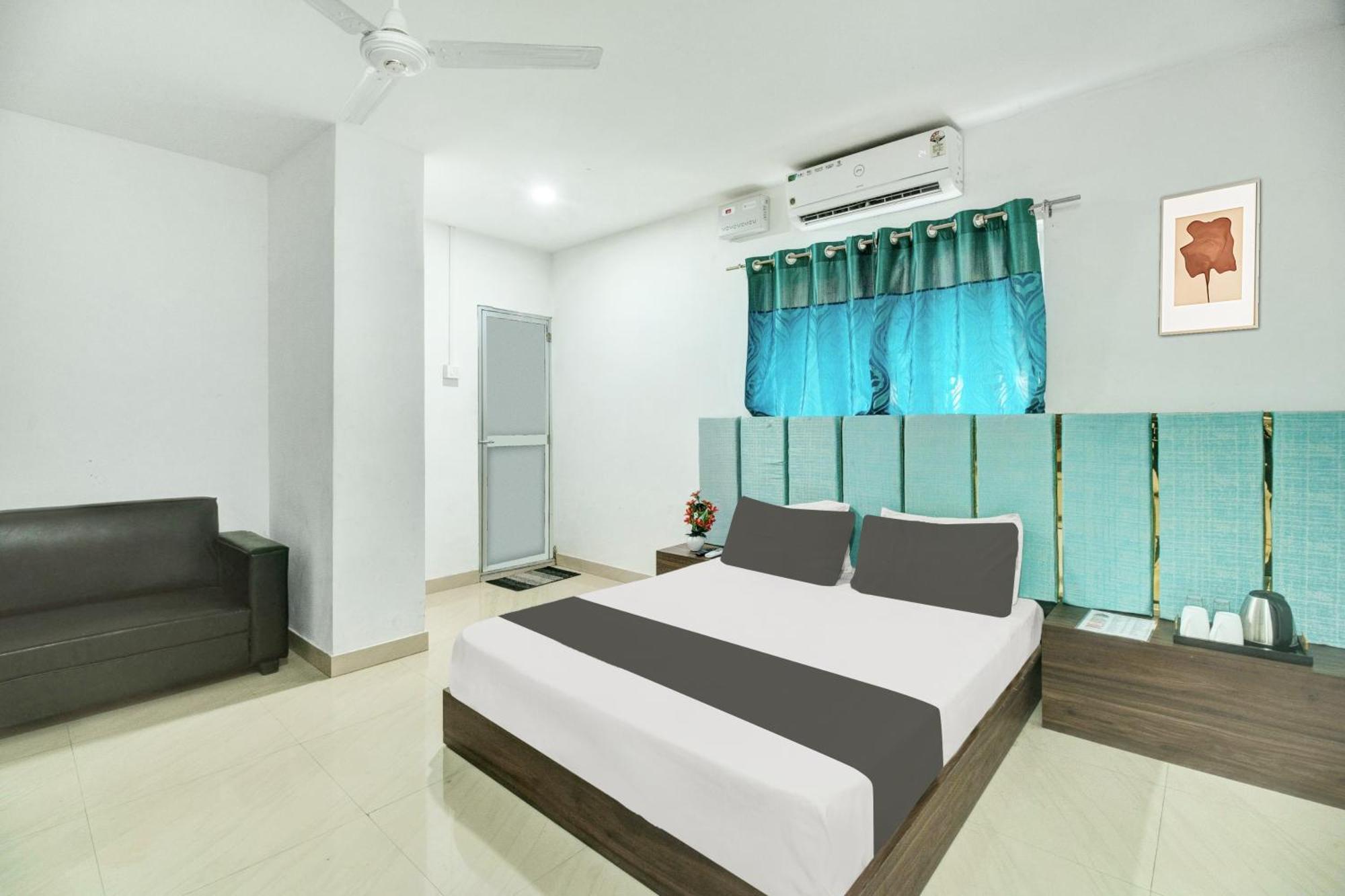 Hotel O Royal Regency, Pathsala Dalaigaon Exteriör bild